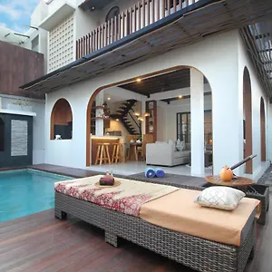 sudha-villa-bali-anyelir.hotelsseminyak.net/